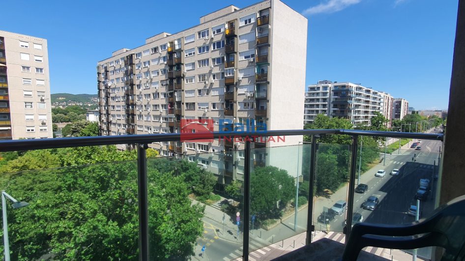 Kiadó 50 m²-estársasházi lakás XIII. Kerület (Újlipótváros) , KÁRPÁT utca: 300'000 Ft