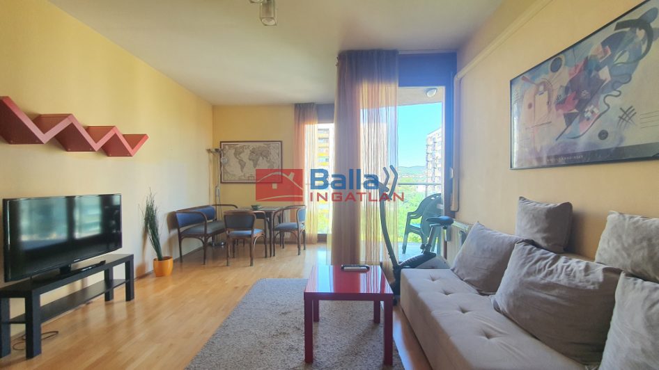 Kiadó 50 m²-estársasházi lakás XIII. Kerület (Újlipótváros) , KÁRPÁT utca: 300'000 Ft