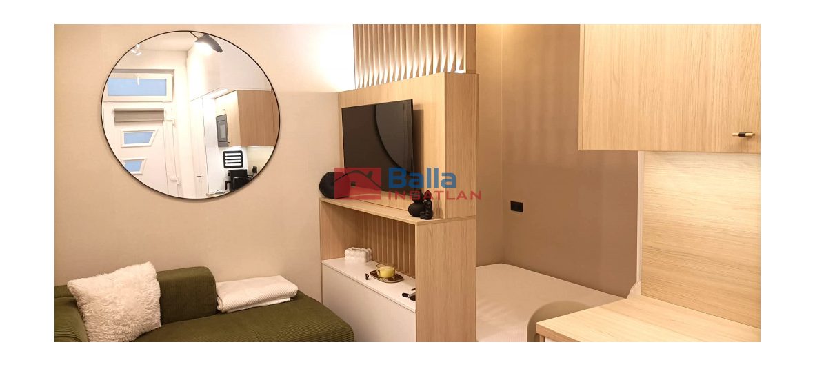 XIII. Kerület (Újlipótváros) - Katona József utca:  20 m&sup2;-es társasházi lakás   (215'000 ,- Ft)