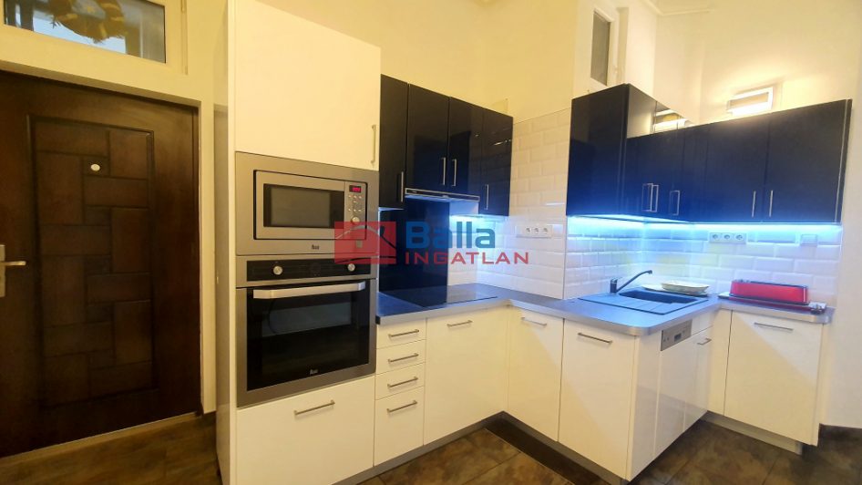 XIII. Kerület (Újlipótváros) - VISEGRÁDI utca:  77 m&sup2;-es társasházi lakás   (299'000 ,- Ft)