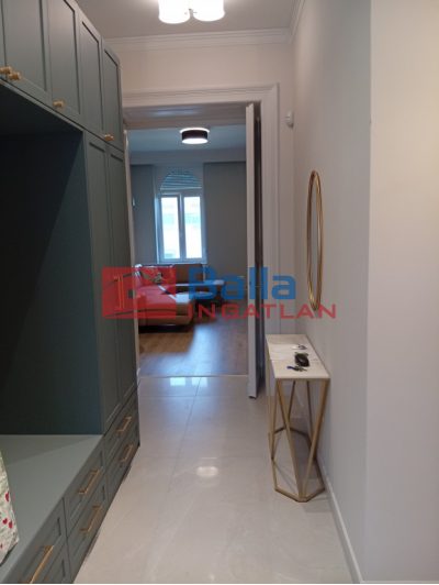 XIII. Kerület (Újlipótváros) - Váci út:  88 m&sup2;-es társasházi lakás   (540'000 ,- Ft)