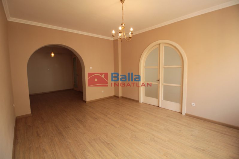 Kiadó 70 m²-estársasházi lakás XIII. Kerület (Újlipótváros) , Visegrádi utca: 290'000 Ft