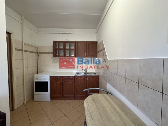 Kiadó 42 m²-estársasházi lakás XIV. Kerület (Alsórákos) , Adria sétány: 240'000 Ft