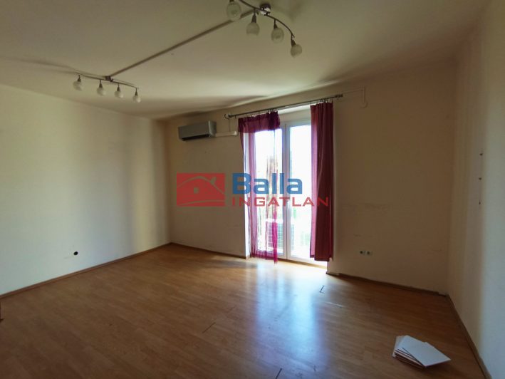 Eladó 30 m²-estársasházi lakás XIV. Kerület (Alsórákos) , Róna utca: 46'900'000 Ft