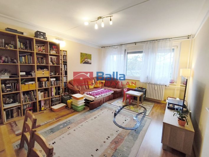 XIV. Kerület (Füredi lakótelep) - Ond vezér útja:  70 m&sup2;-es társasházi lakás   (82'000'000 ,- Ft)