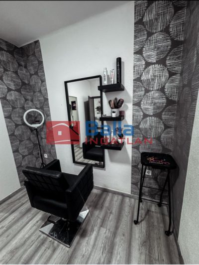 XIV. Kerület (Törökőr) - Fogarasi út:  41 m&sup2;-es üzlethelyiség utcai bejárattal   (350'000 ,- Ft)