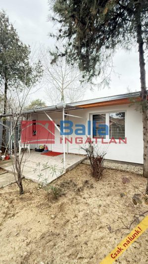 XIX. Kerület (Kertváros) - Jáhn F utca:  36 m&sup2;-es házrész   (34'900'000 ,- Ft)