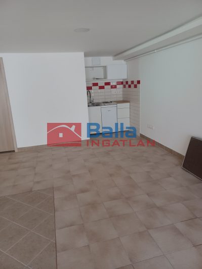 Kiadó 53 m²-esházrész XIX. Kerület (Kispest) , Nádasdy utca közelében utca: 220'000 Ft