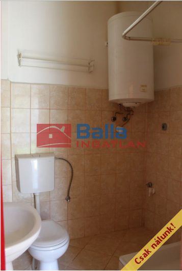 Eladó 35 m²-estársasházi lakás XIX. Kerület (Központ) , József Attila utca: 34'600'000 Ft