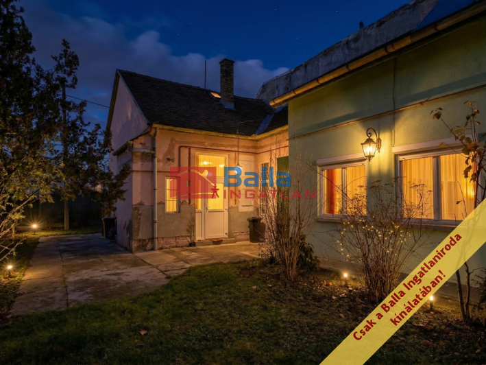 XIX. Kerület (Óváros) - Jókai utca:  82 m&sup2;-es családi ház   (124'000'000 ,- Ft)