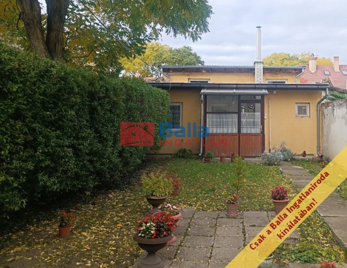 XIX. Kerület (Óváros) - Nagysándor József utca:  108 m&sup2;-es ikerház   (105'000'000 ,- Ft)