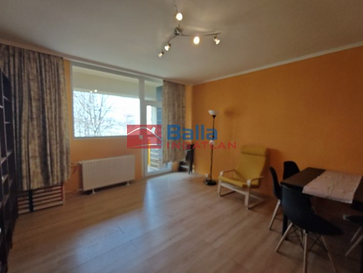 XV. Kerület (Szilas Park) - Szilas park:  60 m&sup2;-es társasházi lakás   (275'000 ,- Ft)