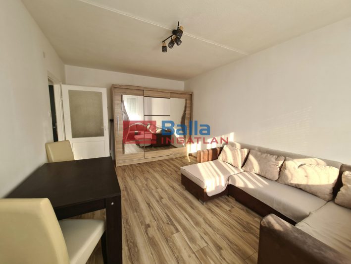 XV. Kerület (Újpalota) - Neptun utca:  35 m&sup2;-es társasházi lakás   (170'000 ,- Ft)