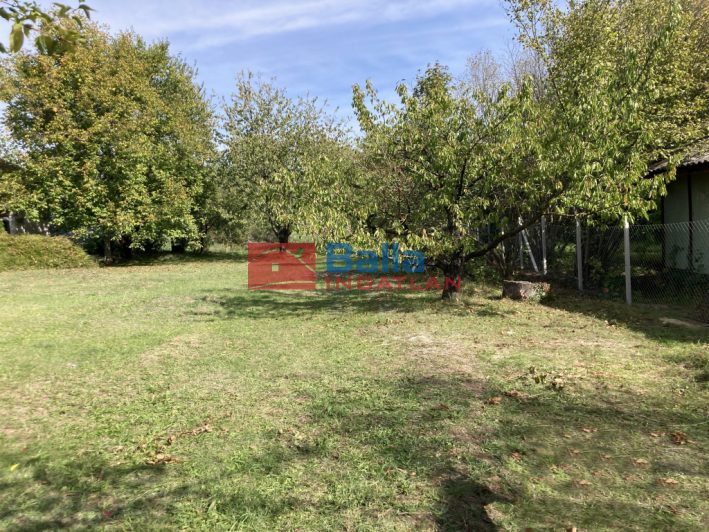 Eladó 962 m²-estelek XVI. Kerület (Cinkota) , Lucernás u. környékén: 109'000'000 Ft