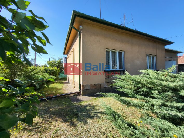 XVI. Kerület (Mátyásföld) - Mátyásföld-Petőfikert:  85 m&sup2;-es házrész   (79'900'000 ,- Ft)