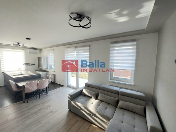 XVII. Kerület (Rákoshegy) - Kép utca környéke:  74 m&sup2;-es társasházi lakás   (450'000 ,- Ft)