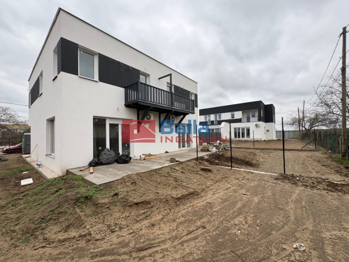 Eladó 205 m²-escsaládi ház XVIII. Kerület (Almáskert) , Almáskert: 250'000'000 Ft