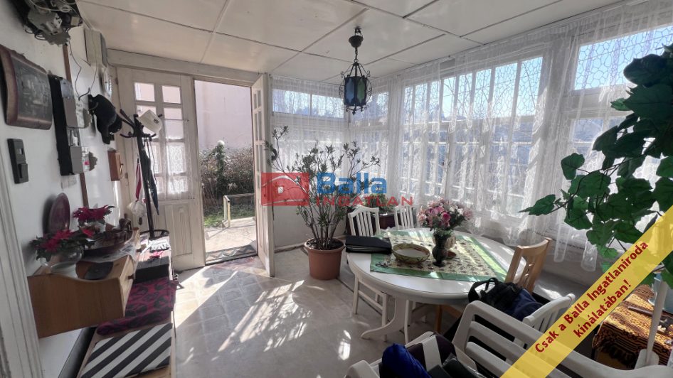 XVIII. Kerület (Bókaytelep) - Wlassics Gy. utca:  100 m&sup2;-es családi ház   (111'000'000 ,- Ft)