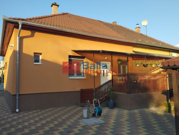 Eladó 65 m²-esikerház XVIII. Kerület (Kossuth Ferenc-telep) , Kossuth Ferenc-telep utca: 89'900'000 Ft