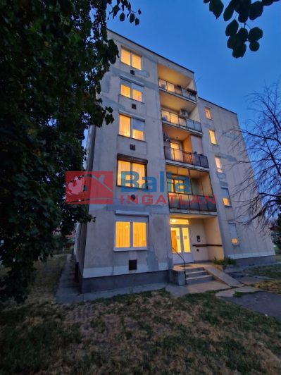Eladó 49 m²-estársasházi lakás XVIII. Kerület (Szent Lőrinc-telep (KISZ-lakótelep)) , Iker tér: 53'900'000 Ft