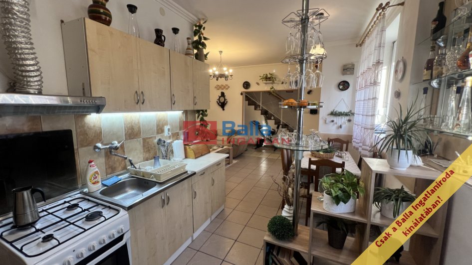 Eladó 63 m²-estársasházi lakás XX. Kerület (Erzsébetfalva) , Központhoz közel: 89'500'000 Ft