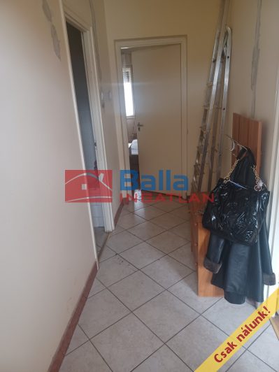 Eladó 46 m²-estársasházi lakás XX. Kerület (Erzsébetfalva) , Piachoz közeli utca: 46'000'000 Ft