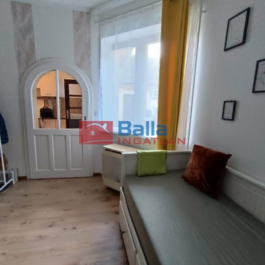 XX. Kerület (Erzsébetfalva) - Török Flóris utca:  31 m&sup2;-es társasházi lakás   (37'900'000 ,- Ft)