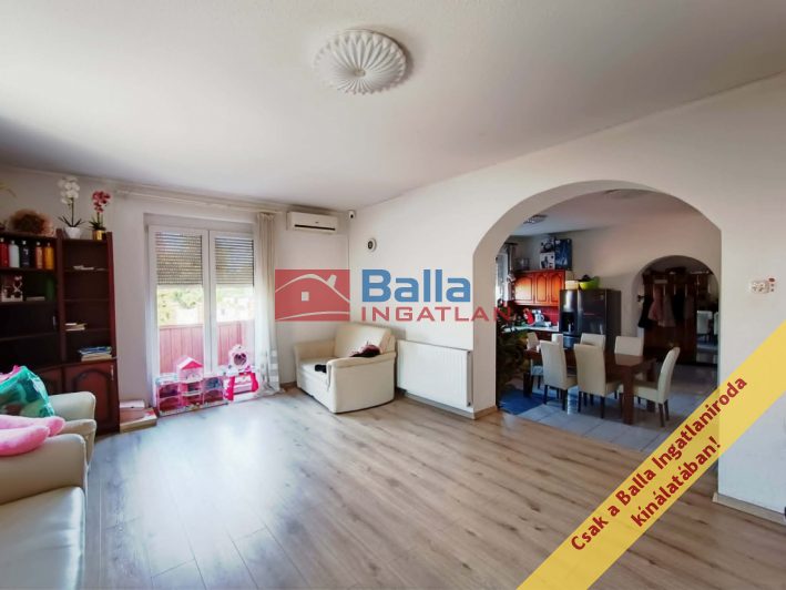 Eladó 300 m²-escsaládi ház XX. Kerület (Gubacsipuszta) , Rendezett, csendes, kertvárosi környék: 210'000'000 Ft
