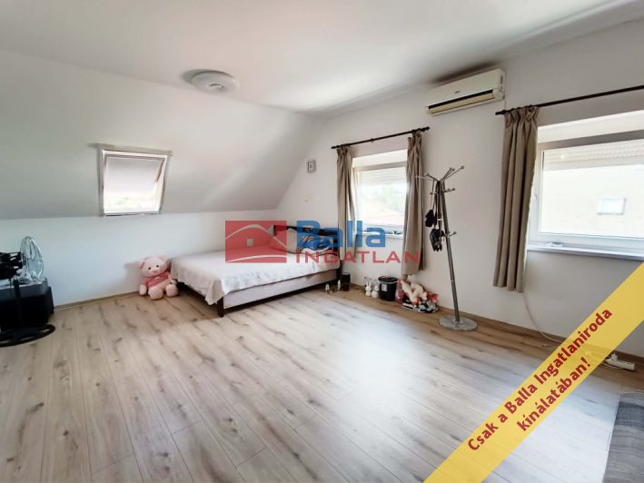 Eladó 300 m²-escsaládi ház XX. Kerület (Gubacsipuszta) , Rendezett, csendes, kertvárosi környék: 210'000'000 Ft