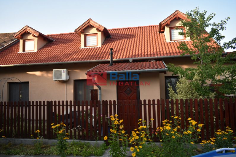 Eladó 83 m²-esházrész XX. Kerület (Pacsirta telep) , Rózsás utca közlében: 81'900'000 Ft