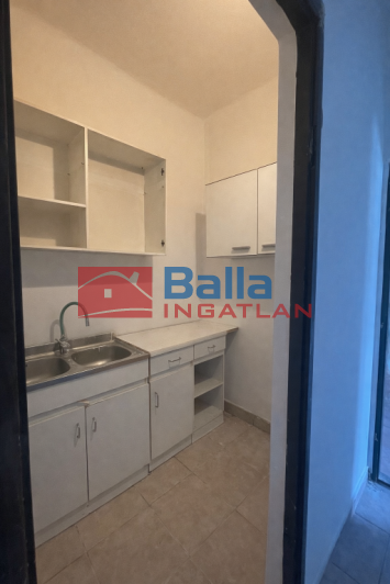 Eladó 34 m²-estársasházi lakás XX. Kerület (Pacsirta telep) , Vágóhíd közeli utca: 31'000'000 Ft