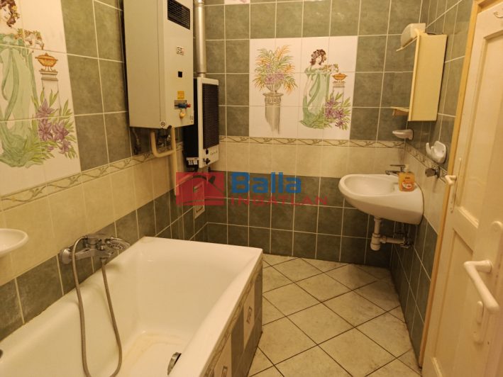 XX. Kerület (Tátra téri lakótelep) - Jókai Mór utca utca:  41 m&sup2;-es társasházi lakás   (45'900'000 ,- Ft)