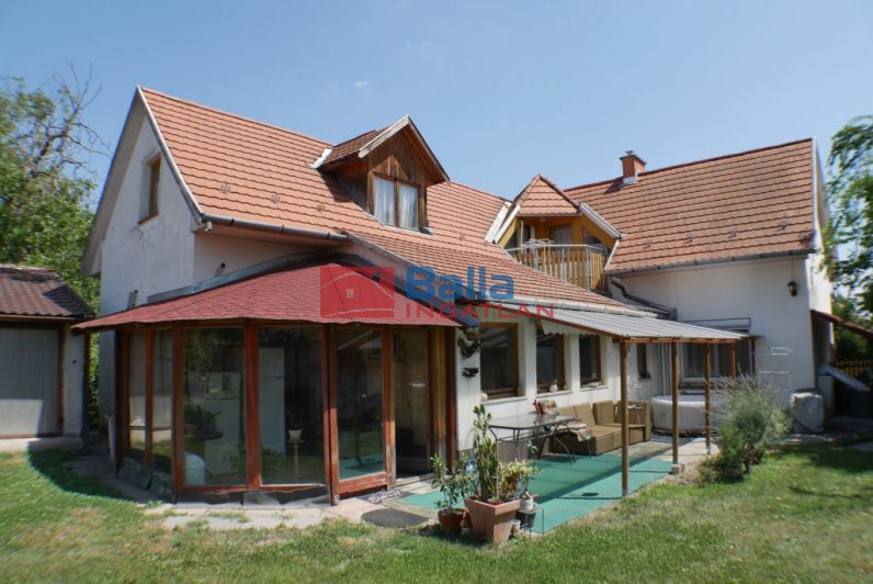 XXI. Kerület (Csillagtelep) - Virág utca:  170 m&sup2;-es családi ház   (125'000'000 ,- Ft)