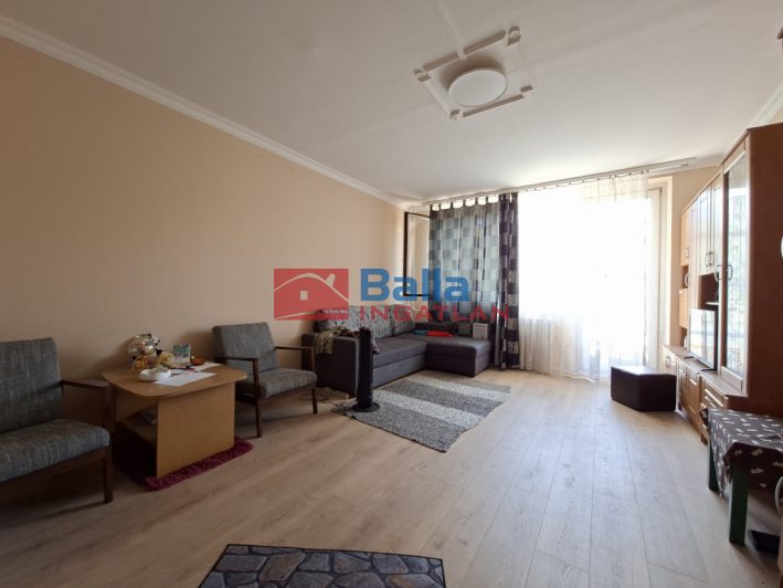 Eladó 55 m²-estársasházi lakás XXI. Kerület (Erdőalja) , KOSSUTH LAJOS utca: 60'500'000 Ft