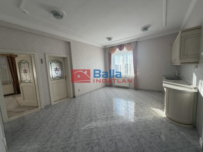 Eladó 340 m²-escsaládi ház XXI. Kerület (Királyerdő) , Királyerdő: 169'000'000 Ft