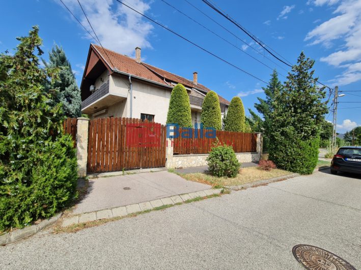 Eladó 138 m²-esikerház XXI. Kerület (Királyerdő) , Mária királyné útja: 139'990'000 Ft