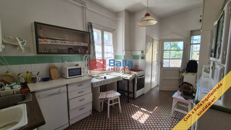 XXII. Kerület (Budafok) - Gádor utca:  160 m&sup2;-es családi ház   (110'000'000 ,- Ft)