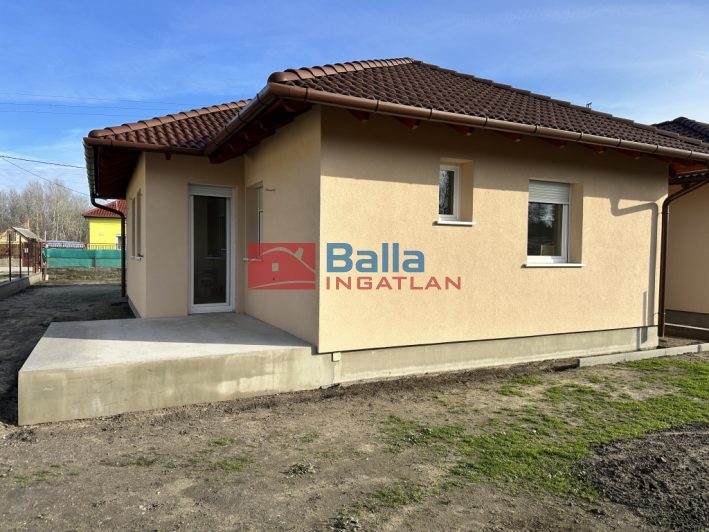 Bugyi - Új építésű:  454 m&sup2;-es ikerház   (90'500'000 ,- Ft)