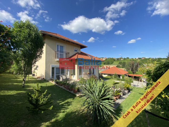 Eladó 95 m²-escsaládi ház Cserszegtomaj, Panorámás rész: 150'000'000 Ft