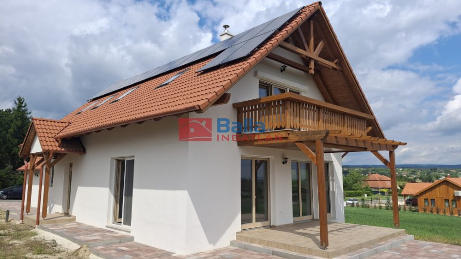 Cserszegtomaj - Panorámás utca:  180 m&sup2;-es családi ház   (169'900'000 ,- Ft)