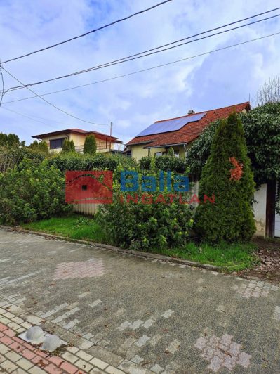 Eladó 89 m²-escsaládi ház Dunakeszi, Duna sor: 228'000'000 Ft