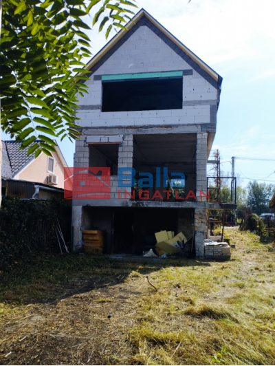 Dunavarsány - Dunasor utca:  150 m&sup2;-es üdülő   (82'000'000 ,- Ft)