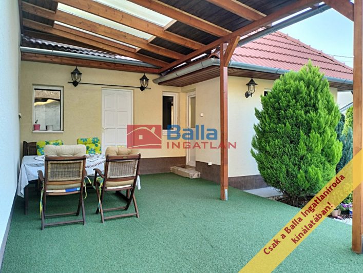 Eladó 83 m²-escsaládi ház Érd (Vincellér) , Borneves utca: 125'000'000 Ft