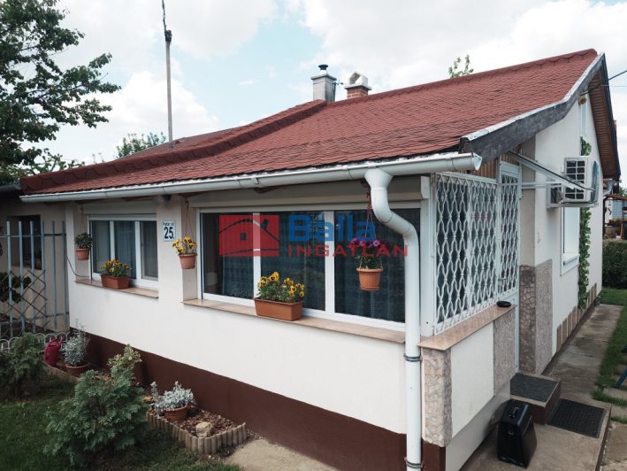 Eladó 56 m²-escsaládi ház Gárdony (Gárdony) , Határ utca: 54'900'000 Ft