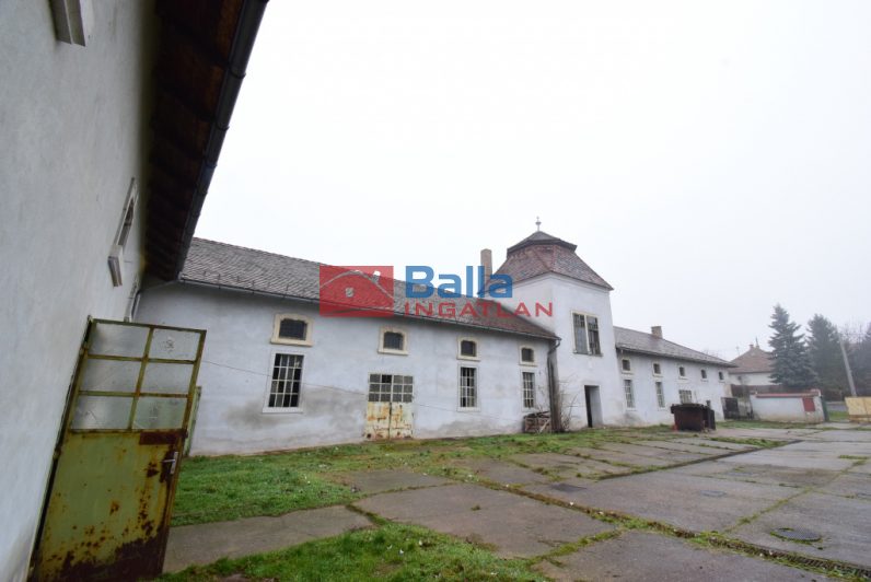 Eladó 792 m²-esegyéb vendéglátó egység Gödöllő, Mátyás király utca: 395'000'000 Ft