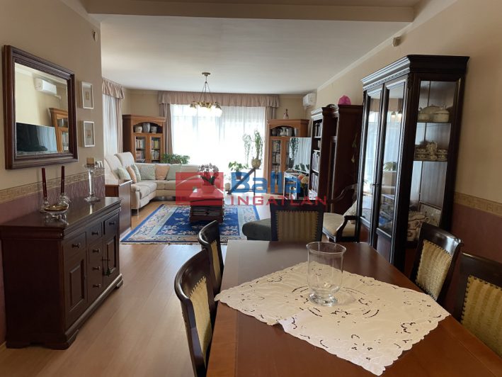 Eladó 325 m²-escsaládi ház Gödöllő, Röges utca: 228'900'000 Ft