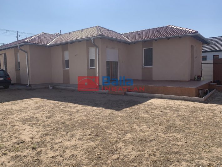 Eladó 120 m²-escsaládi ház Gyál, Juhász Gy. utca: 125'000'000 Ft