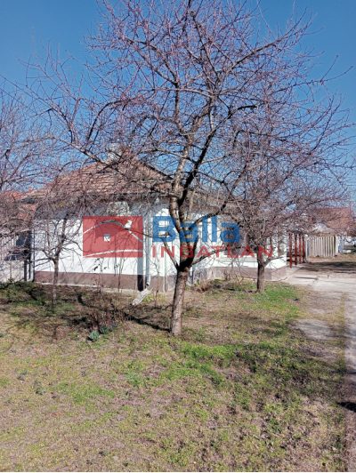 Halásztelek - Dózsa György út közeli utca:  79 m&sup2;-es családi ház   (69'000'000 ,- Ft)