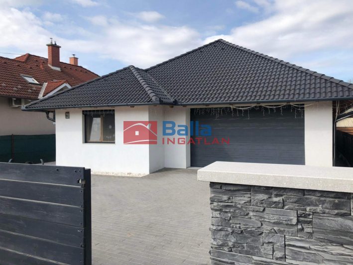 Eladó 230 m²-escsaládi ház Halásztelek, Halásztelek: 156'900'000 Ft