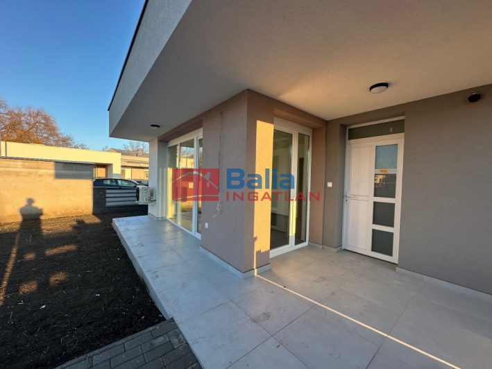 Hatvan - Géza fejedelem utca:  37 m&sup2;-es társasházi lakás   (43'500'000 ,- Ft)